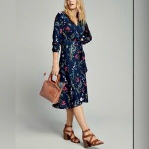 Navy Blue Floral Print Wrap Dress Minimalist Boho Chic NWOT
Size Medium
